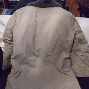 Women's winter coat with fuzzy neck line